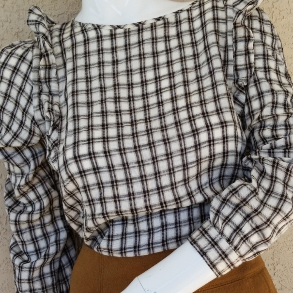 Darling plaid blouse